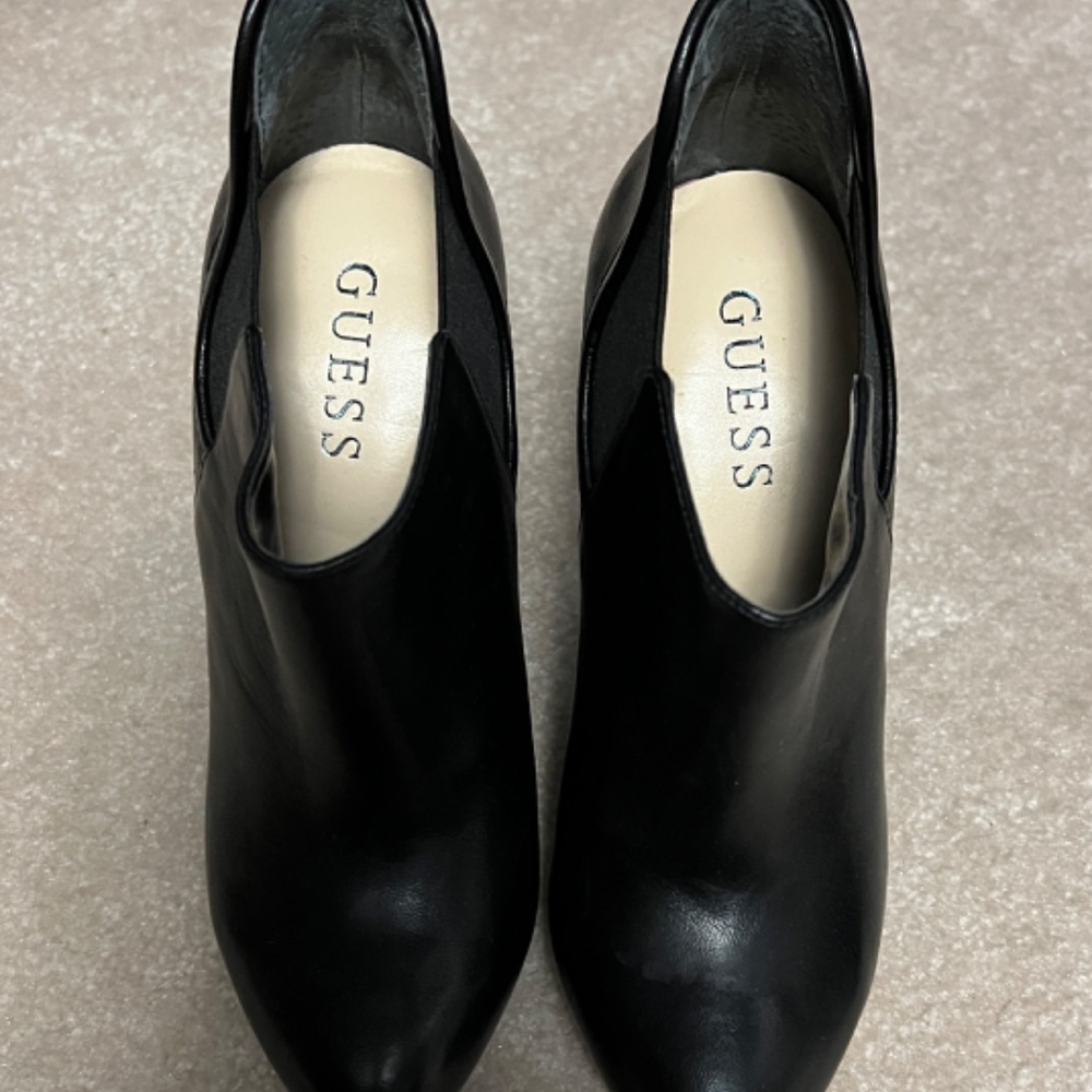 Guess Booties - Picture 5 of 5